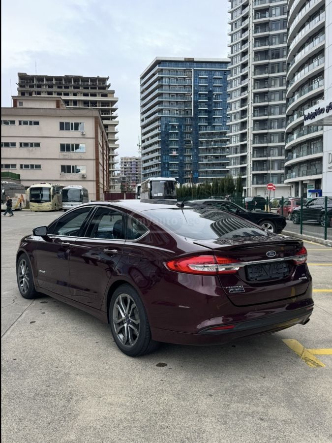 Ford Fusion - фото 4