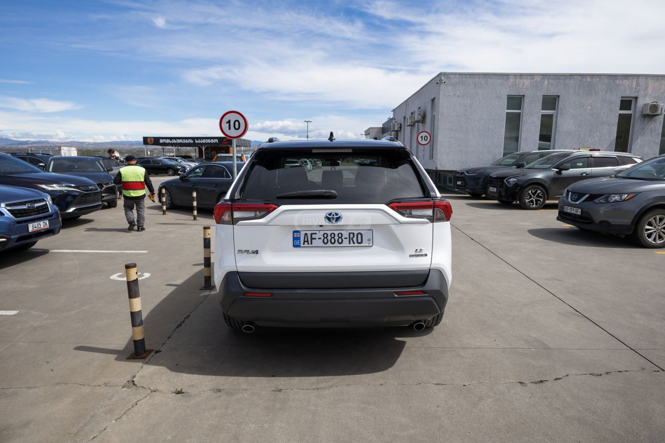 Toyota RAV 4 - фото 5