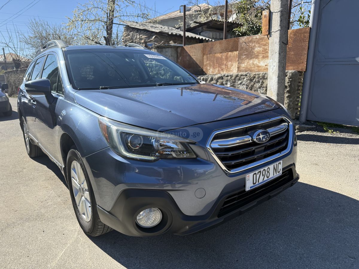 Subaru Outback - фото 1
