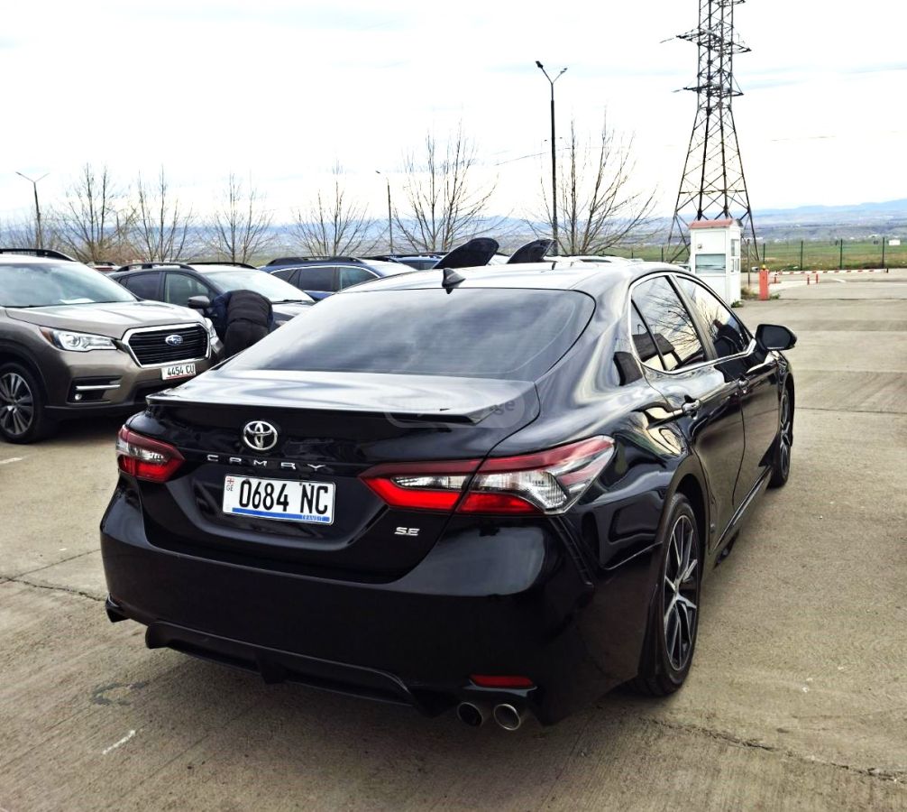 Toyota Camry - фото 4