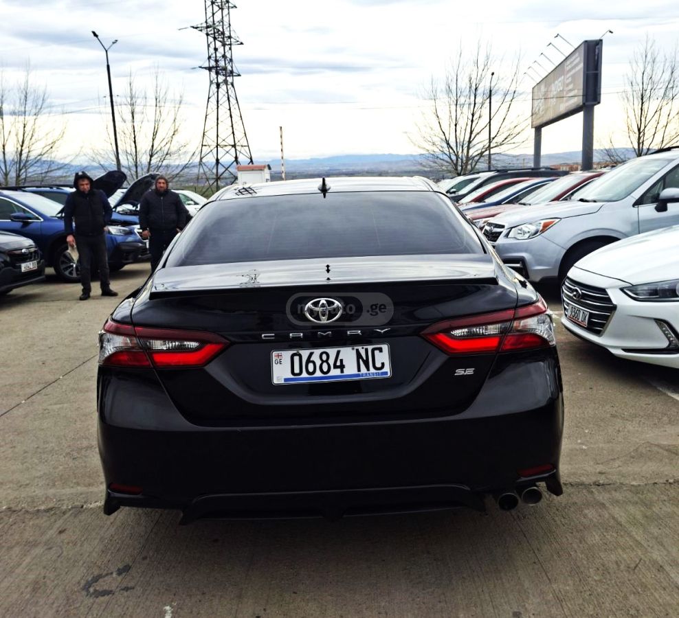 Toyota Camry - фото 5