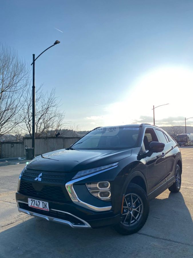 Mitsubishi Eclipse Cross SEL 2023 — миниатюра 1