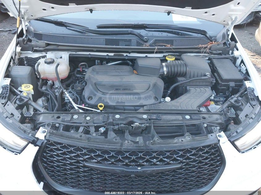 Chrysler Pacifica 2025 — миниатюра 9