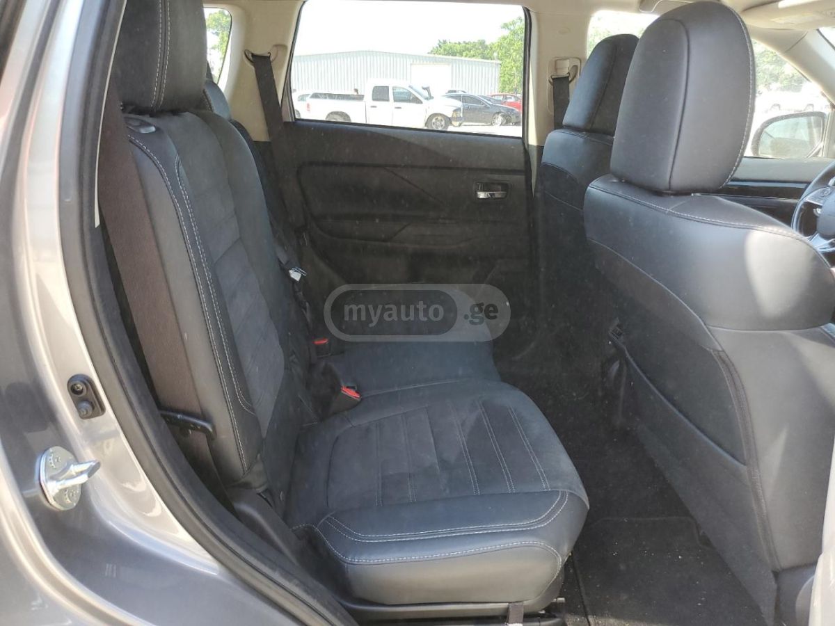 Mitsubishi SE — миниатюра 3