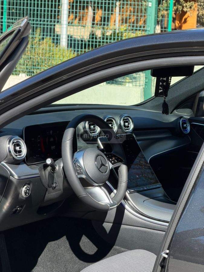 Mercedes-Benz C 180 - фото 8