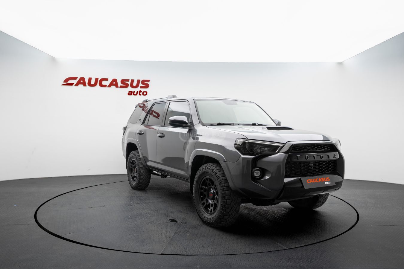 Toyota 4 Runner - фото 3