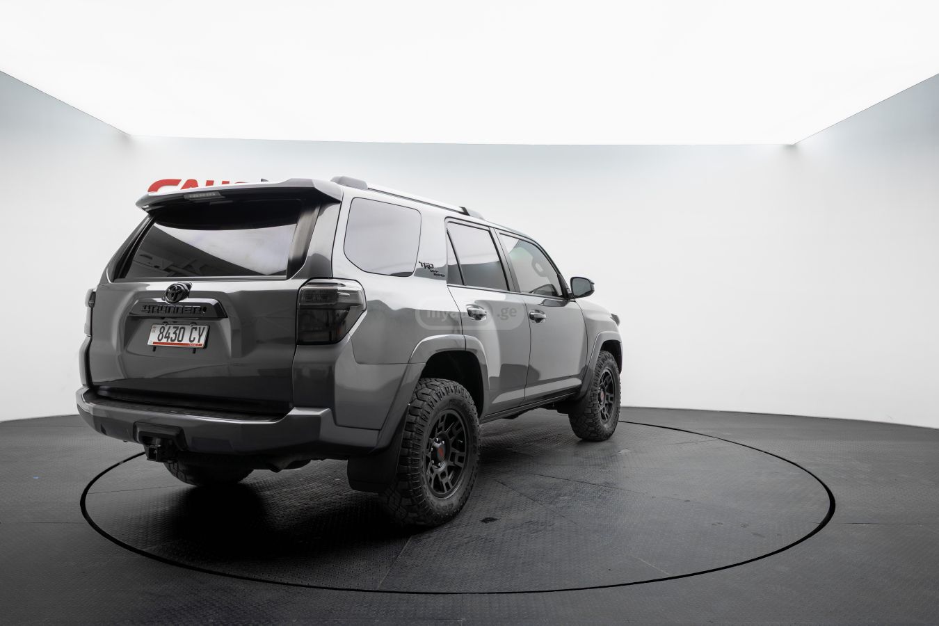 Toyota 4 Runner - фото 4