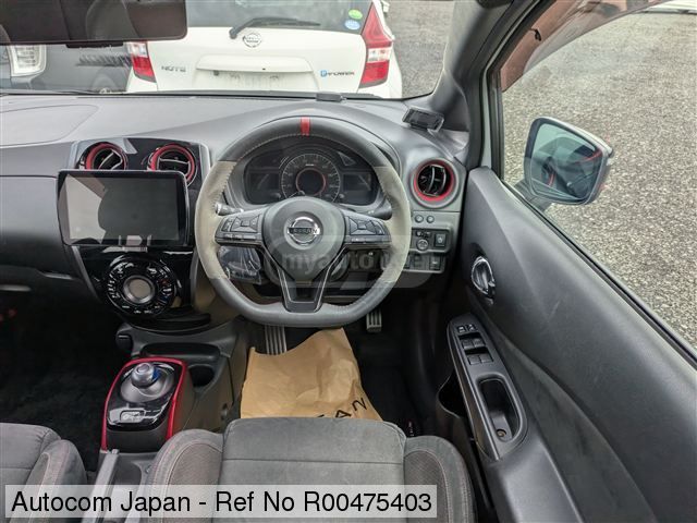 Nissan Note - фото 7