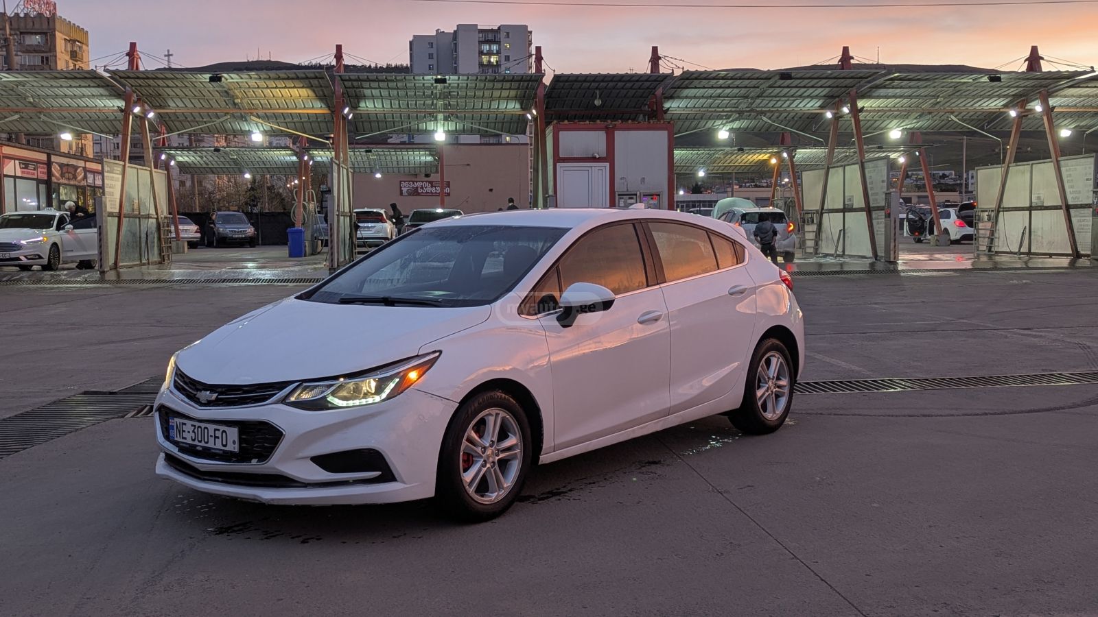 Chevrolet Cruze - фото 1