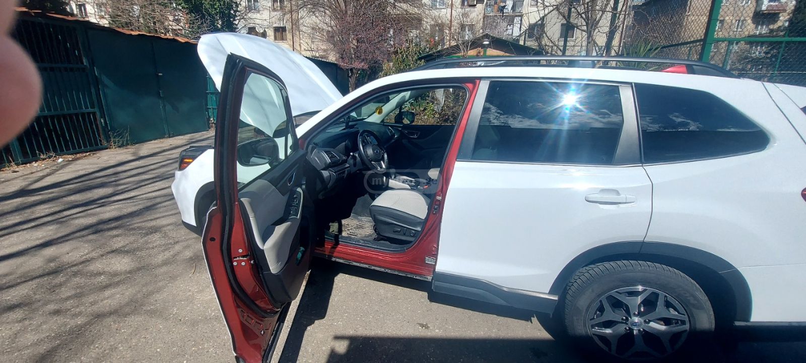 Subaru Premium 4dr All-Wheel Drive CV — миниатюра 11