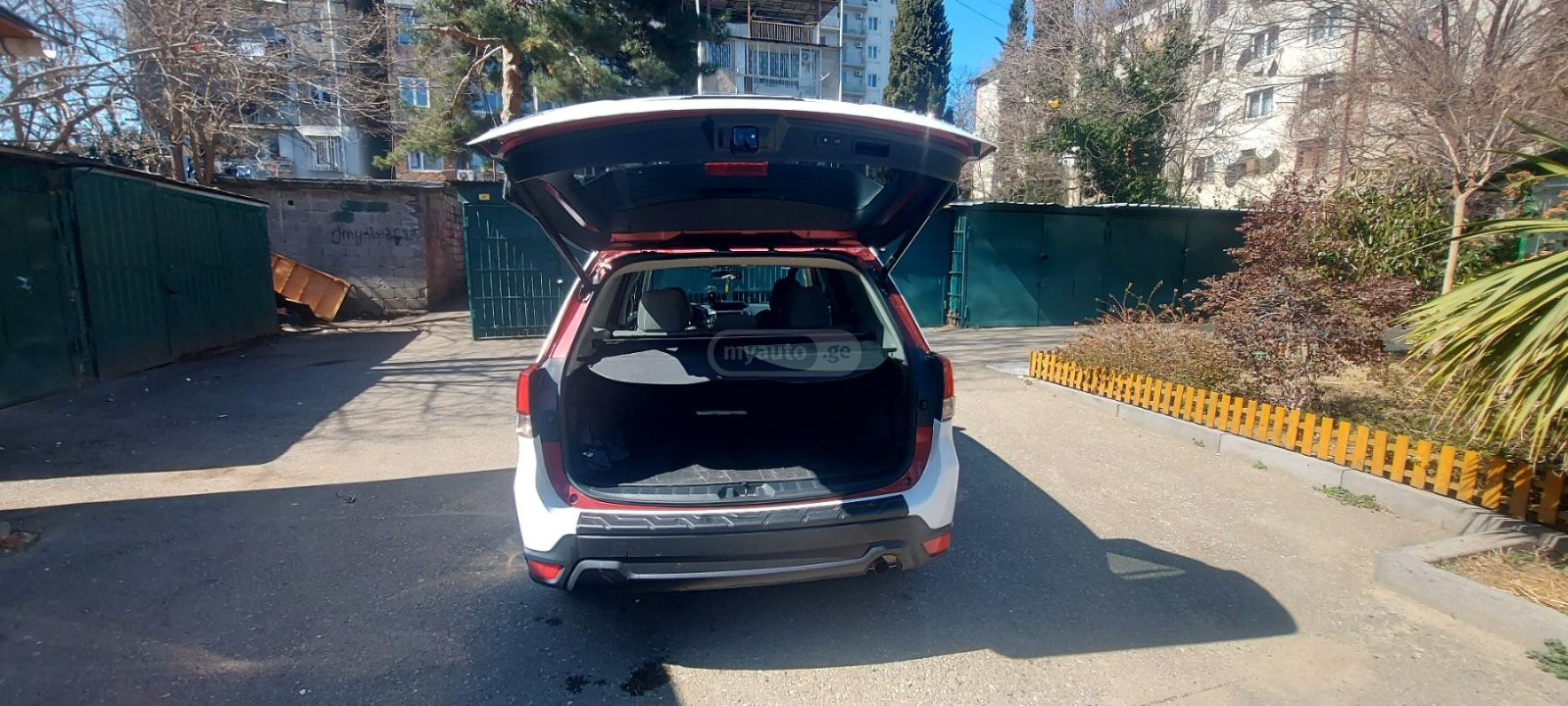 Subaru Premium 4dr All-Wheel Drive CV — миниатюра 9