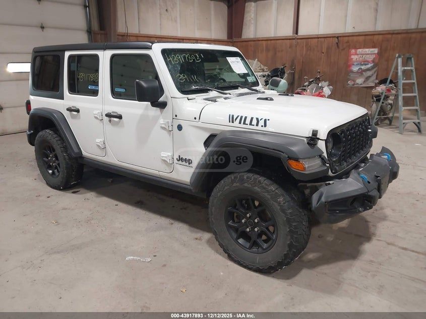 Jeep Wrangler - фото 1