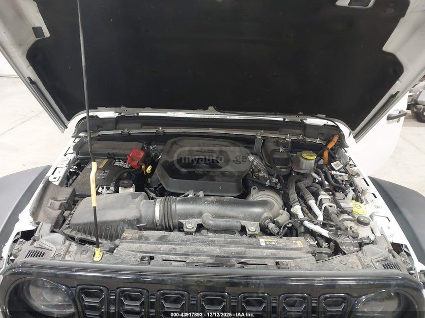 Jeep Wrangler - фото 9