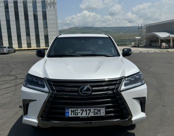 LexusLX 450