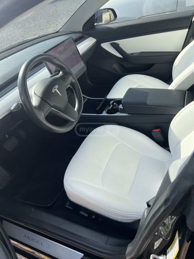 Tesla Model 3 - фото 5