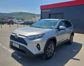 ToyotaRAV 4