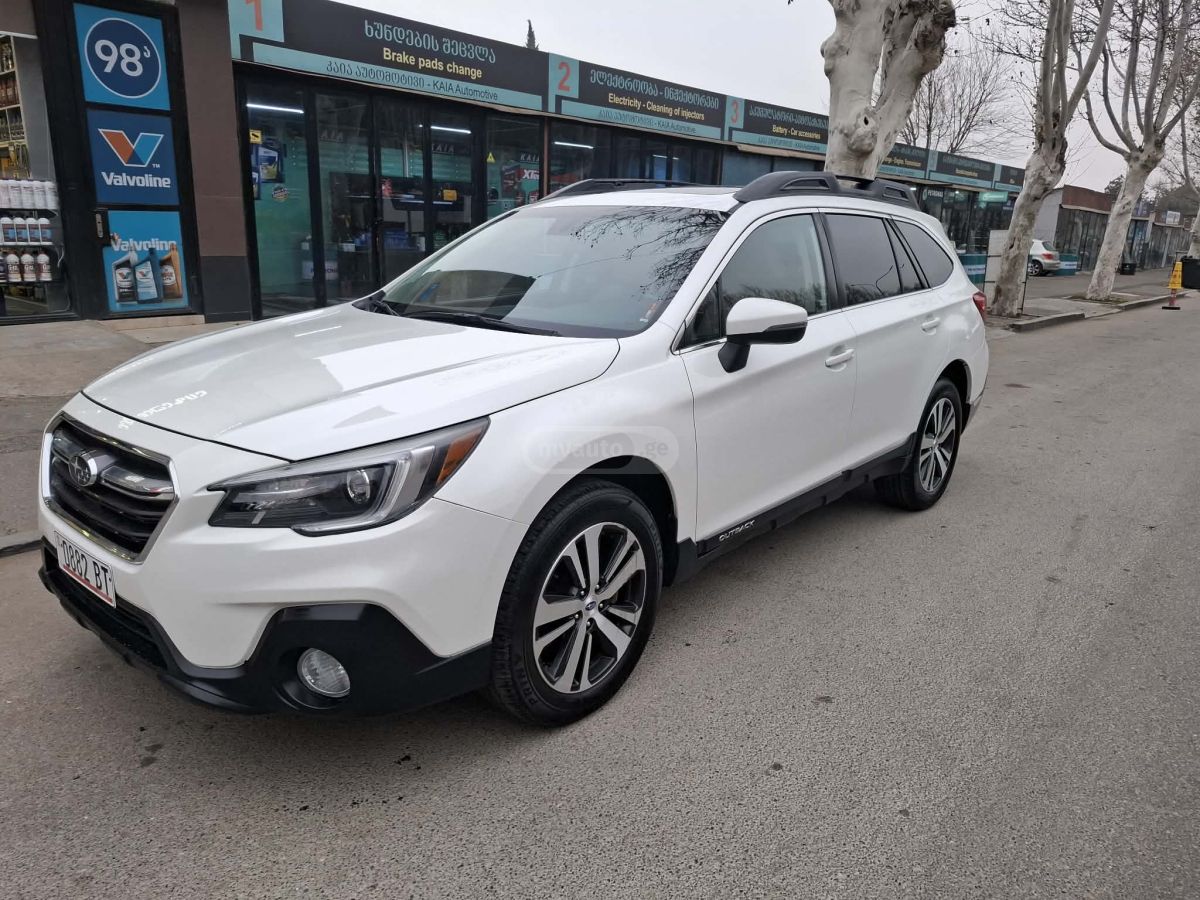 Subaru Outback - фото 1
