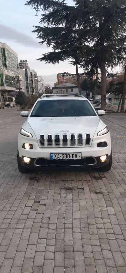 Jeep Cherokee - фото 1