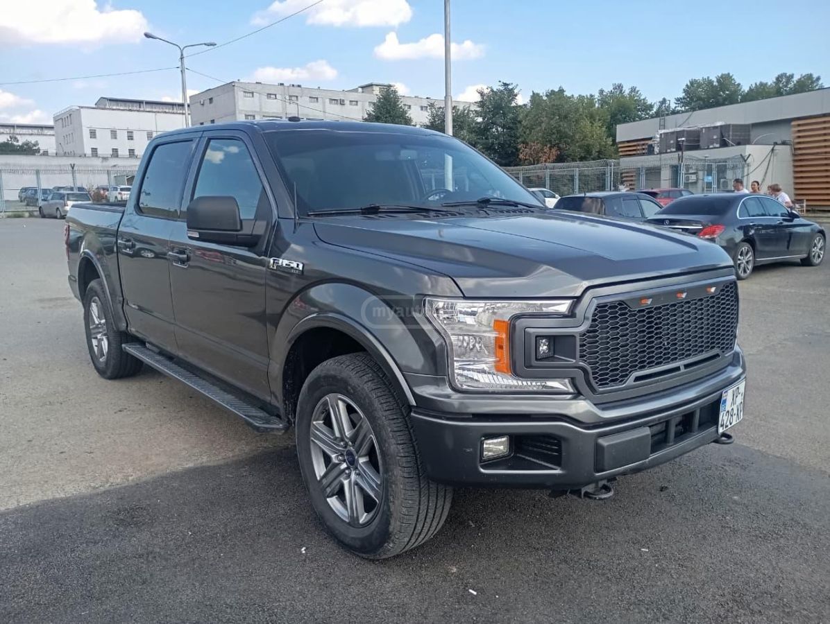 Ford F150 - фото 2