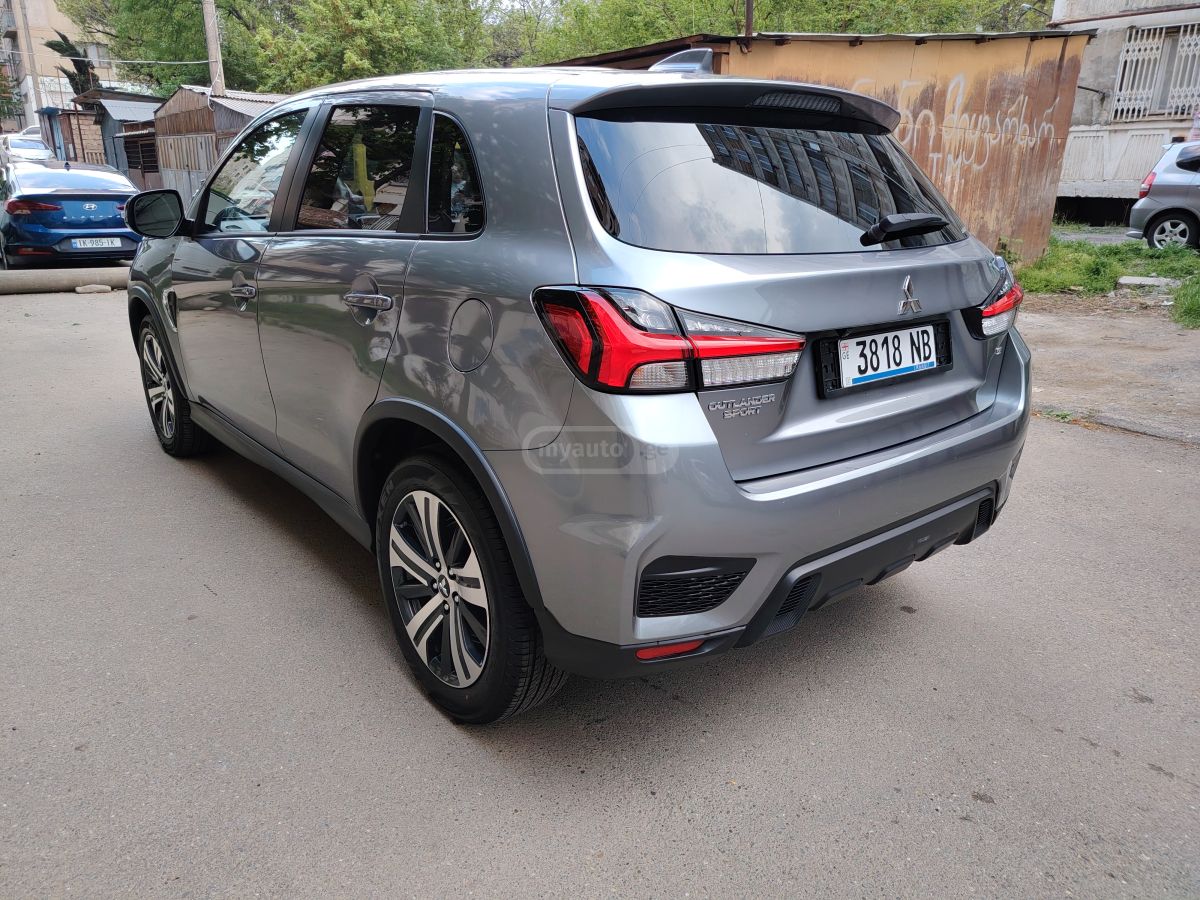 Mitsubishi Outlander Sport - фото 2