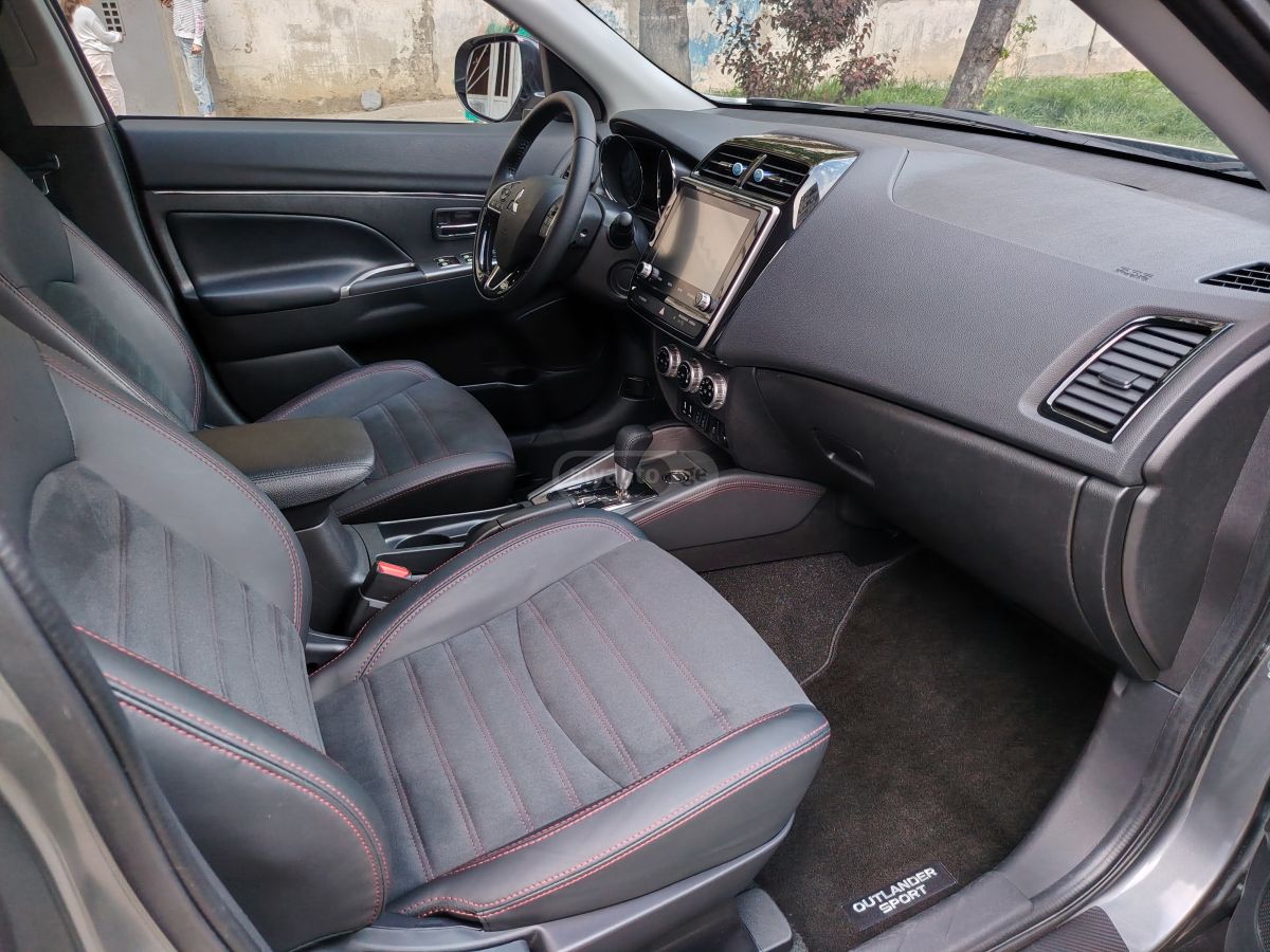 Mitsubishi Outlander Sport - фото 7