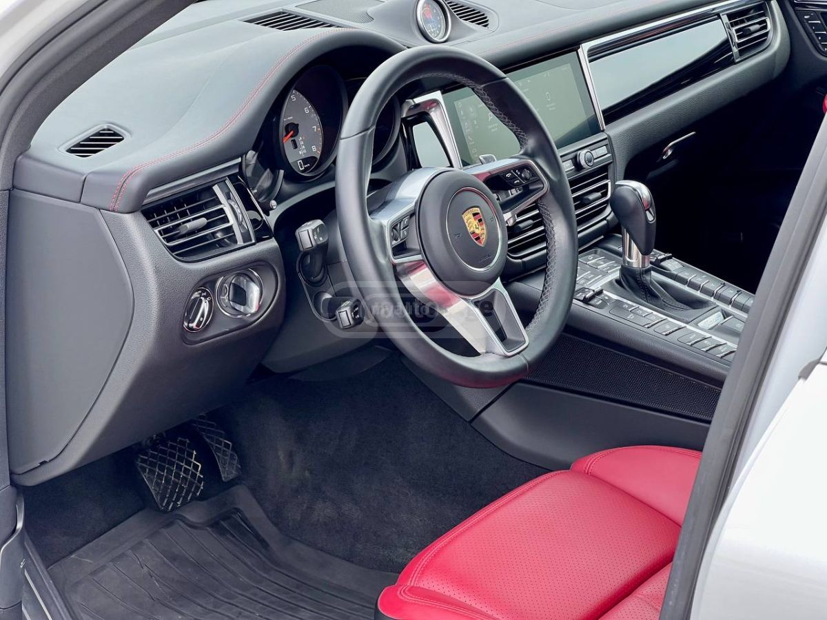 Porsche Macan - фото 10
