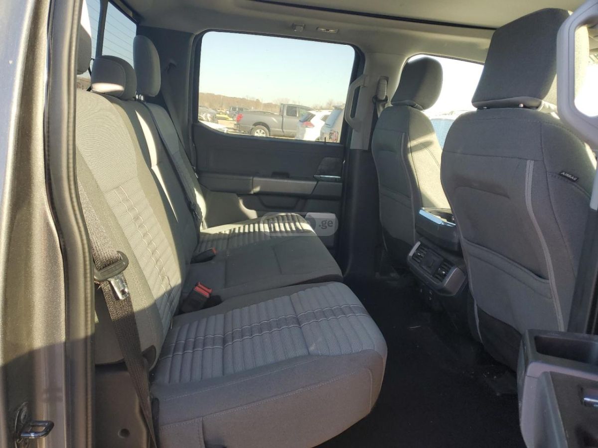 Ford F150 - фото 10