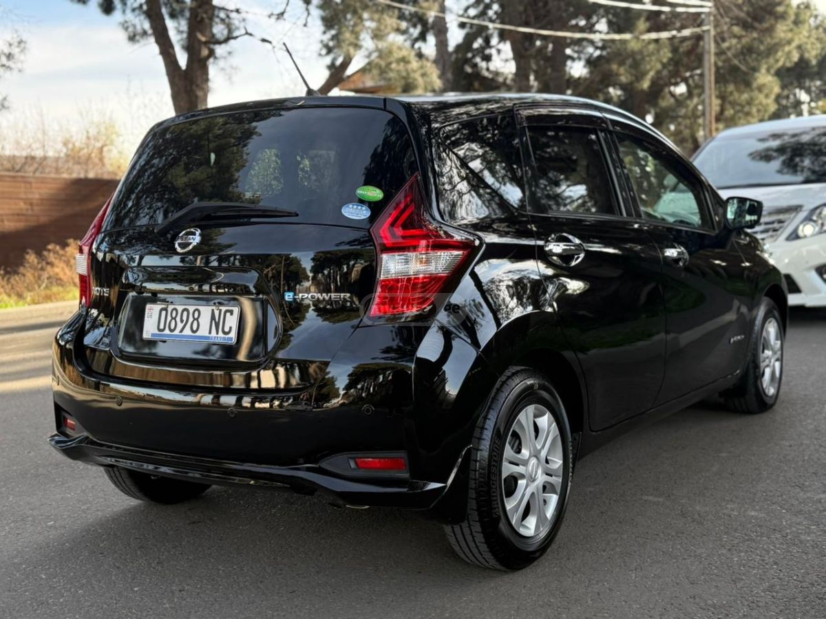 Nissan Note - фото 4