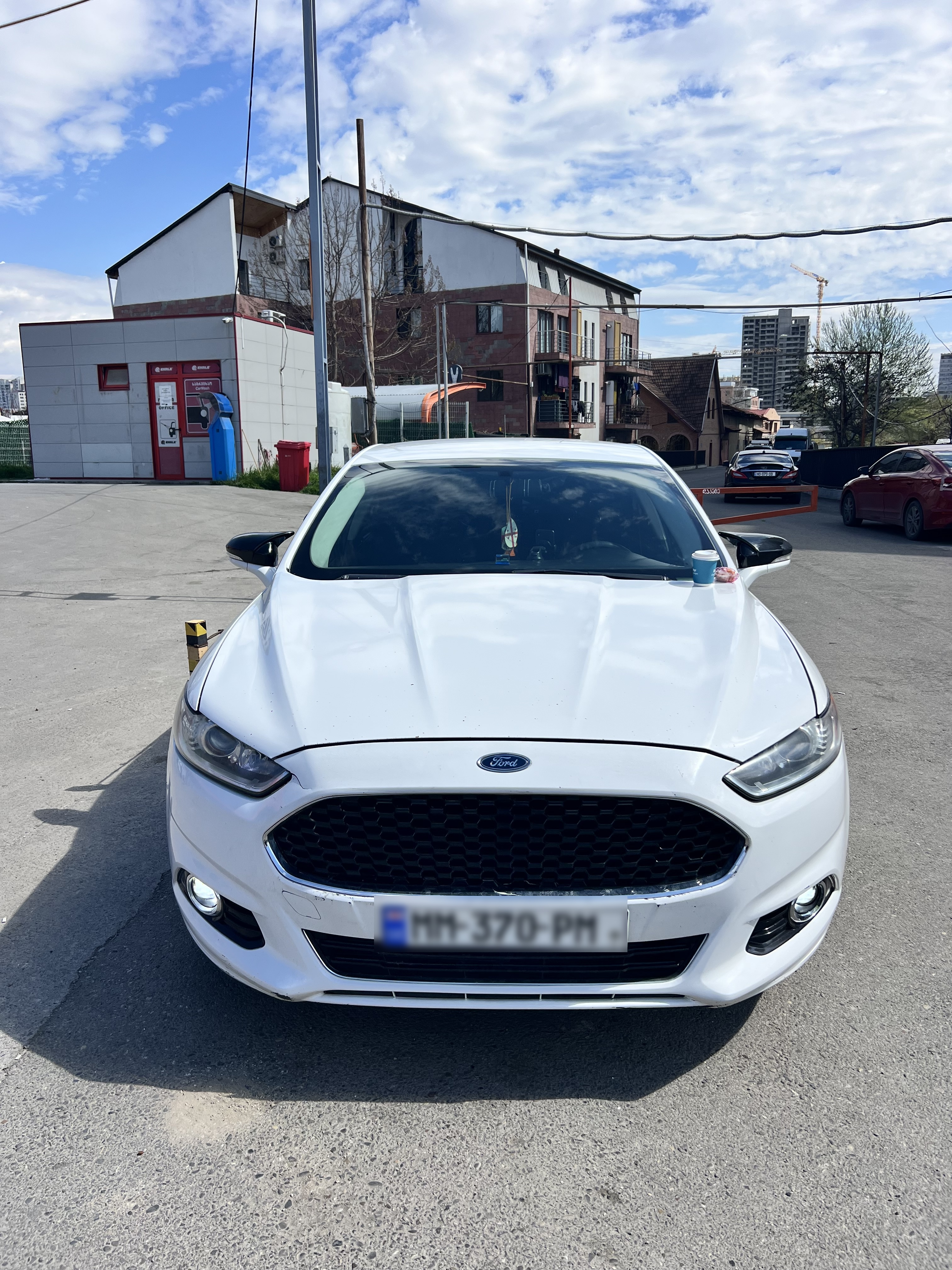 Ford Fusion - фото 1