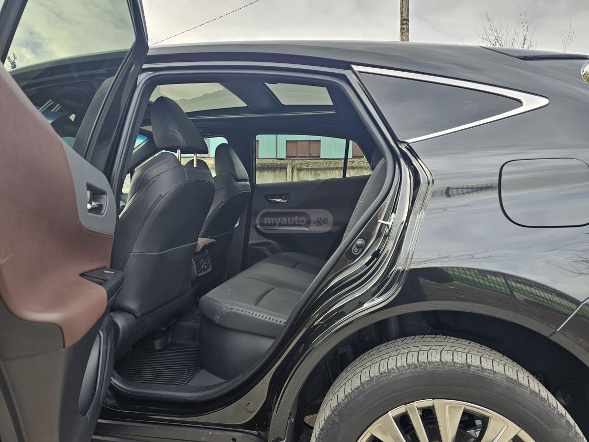 Toyota Venza Limited 2024 — миниатюра 9