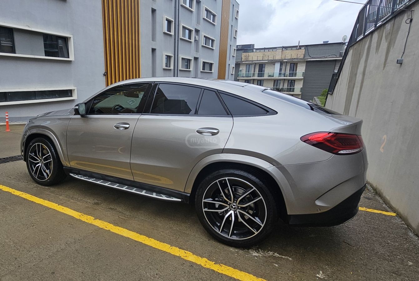 Mercedes-Benz GLE 450 AMG 2023 — миниатюра 3