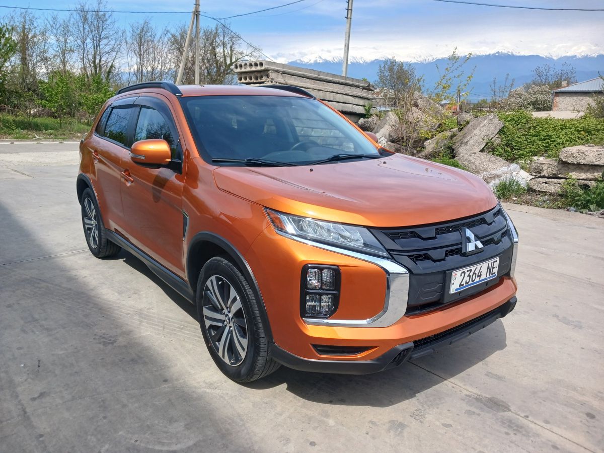 Mitsubishi Outlander Sport - фото 1