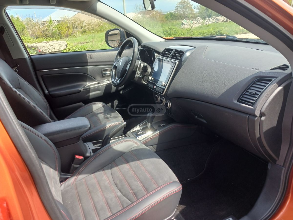 Mitsubishi Outlander Sport - фото 2