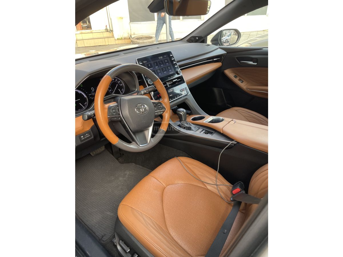 Toyota LIMITED — миниатюра 14