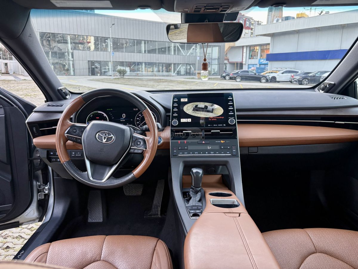 Toyota LIMITED — миниатюра 4