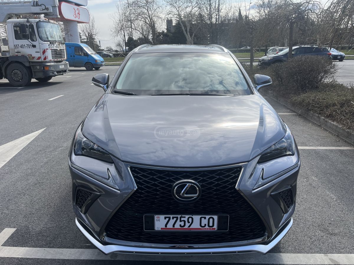 Lexus NX 200 - фото 1