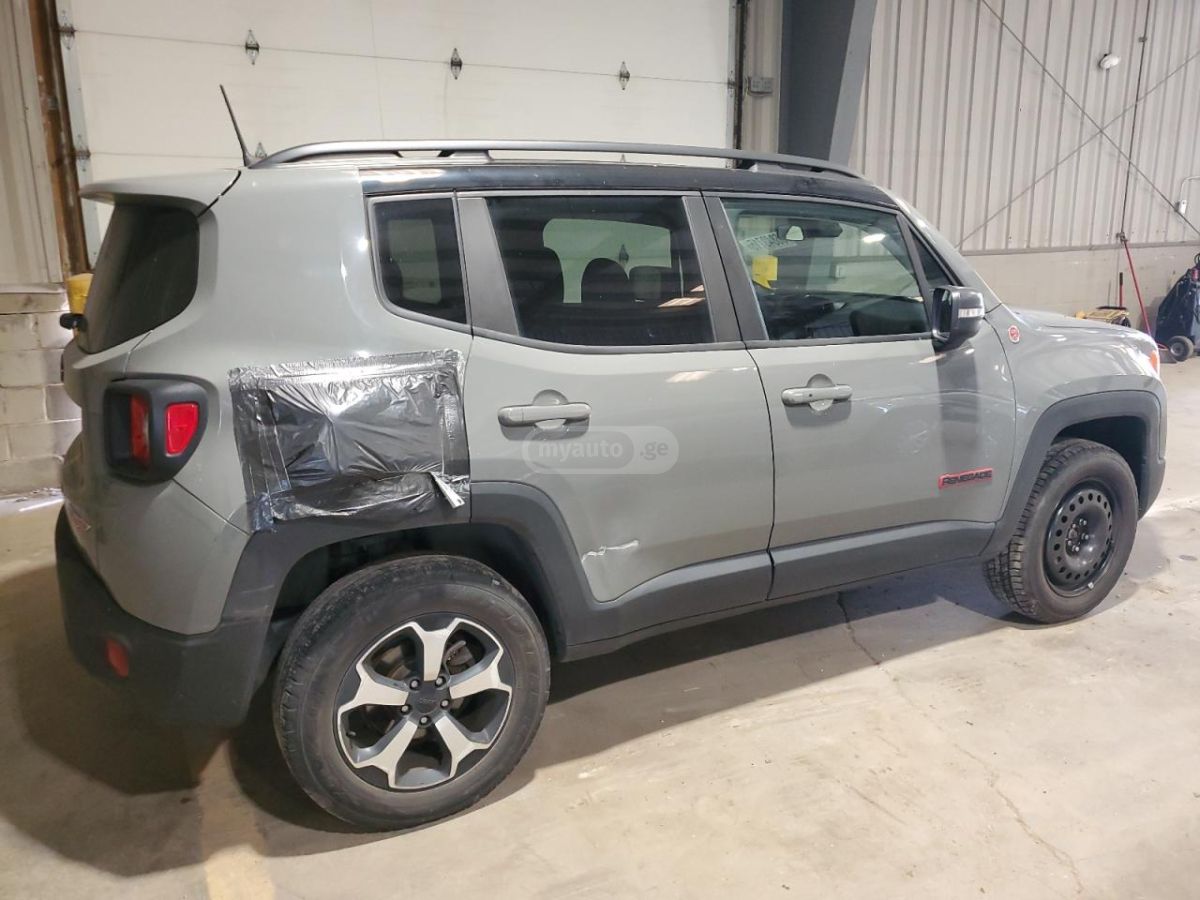 Jeep Renegade - фото 3