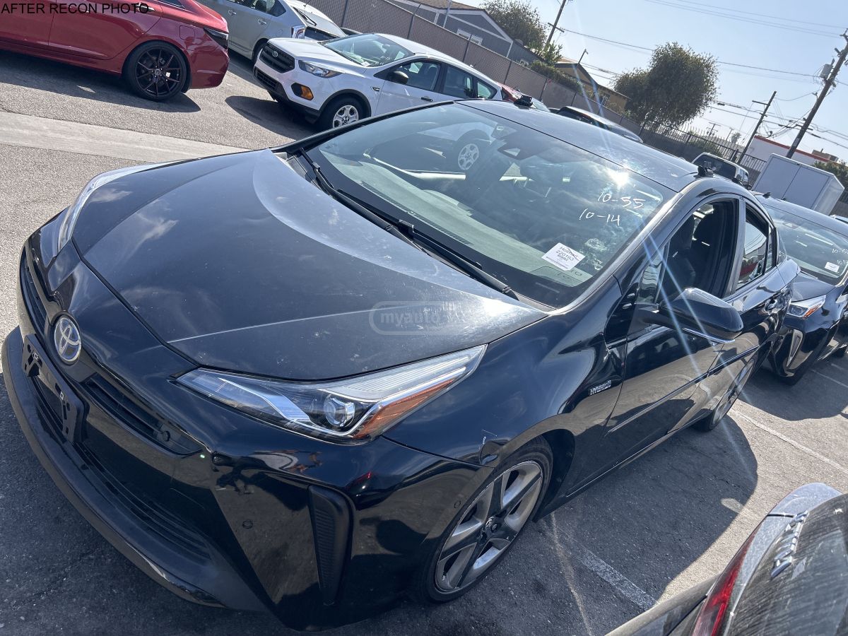 Toyota Prius - фото 2