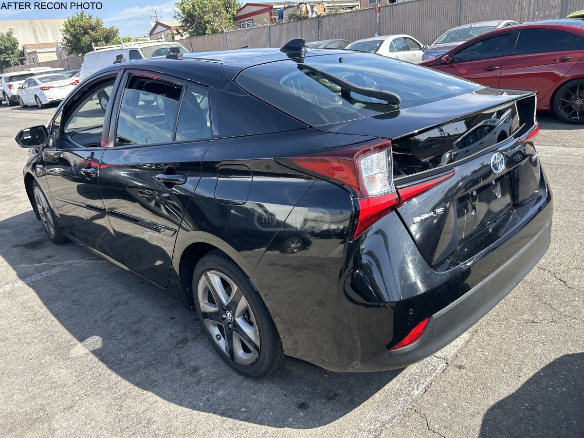 Toyota Prius - фото 3