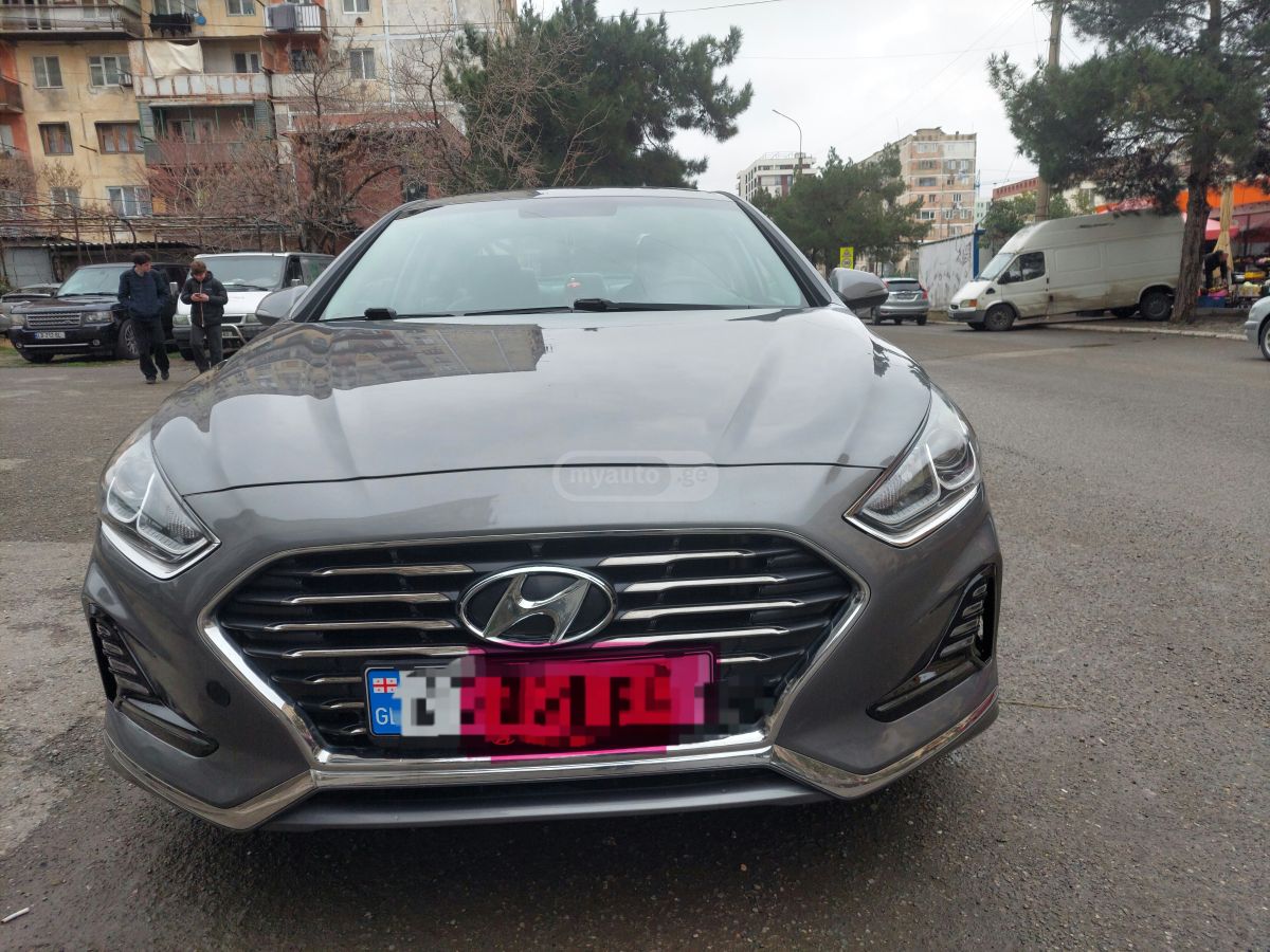 Hyundai Sonata - фото 1