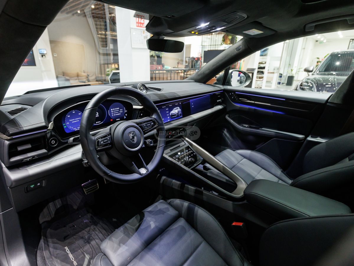 Porsche Macan 2025 — фото 13 купить в Москве
