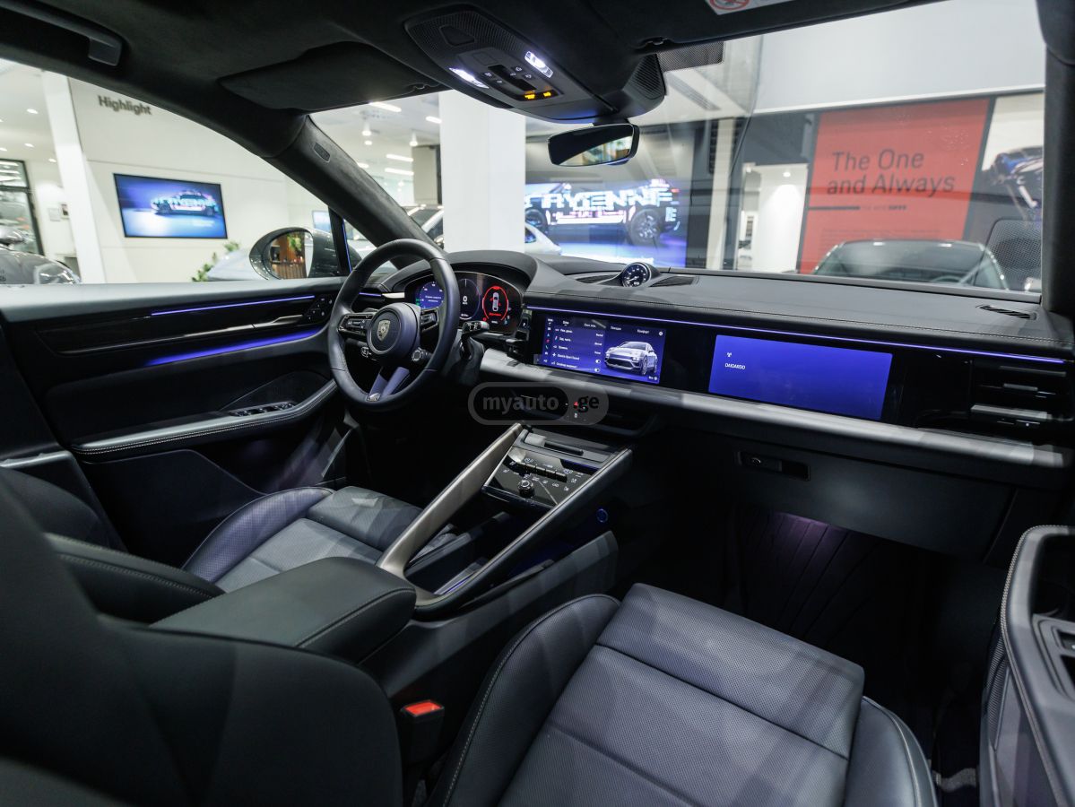 Porsche Macan 2025 — фото 16 купить в Москве