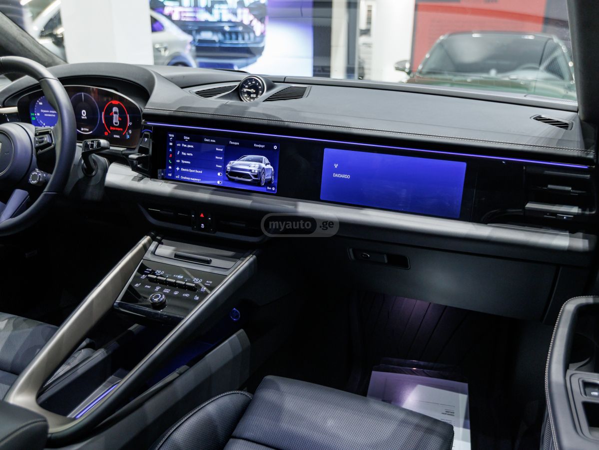 Porsche Macan 2025 — фото 10 купить в Москве