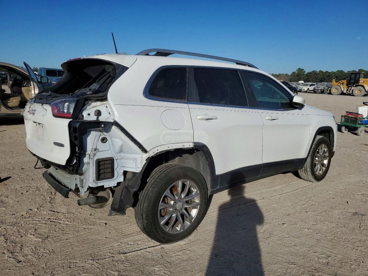 Jeep Cherokee - фото 3