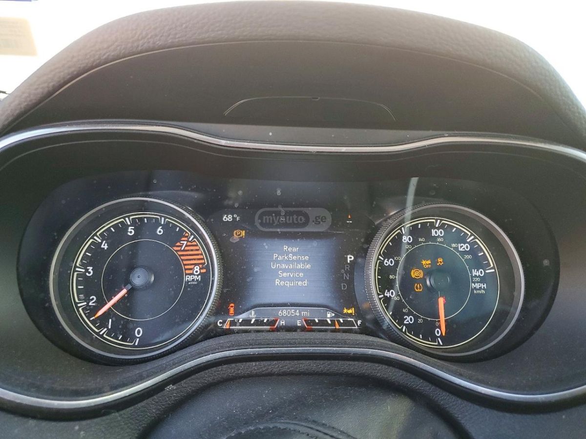 Jeep Cherokee - фото 9