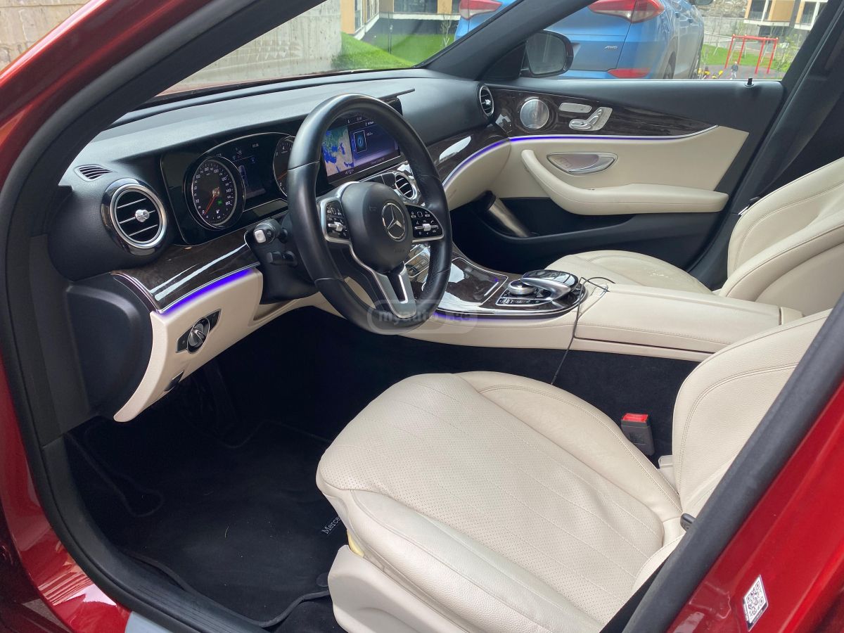 Mercedes-Benz E 300 - фото 9