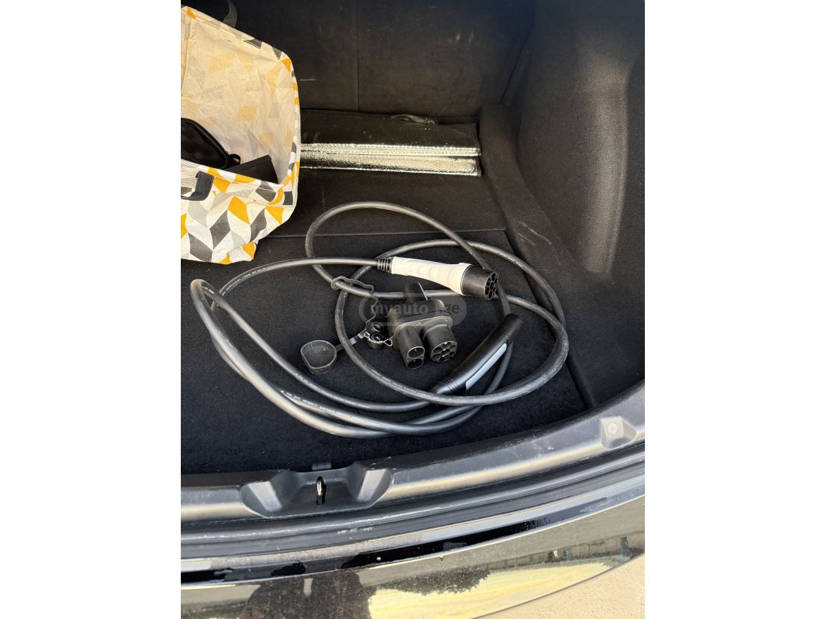 Tesla Model 3 - фото 11