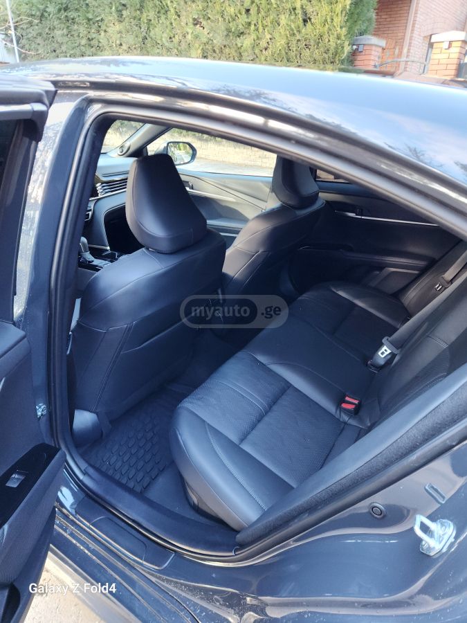 Toyota Camry - фото 11