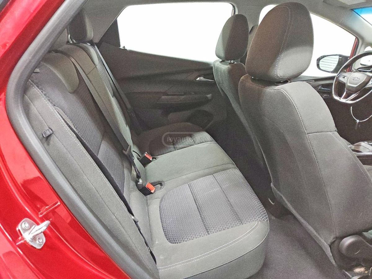 Chevrolet 1LT 4dr Wagon Automatic — миниатюра 10