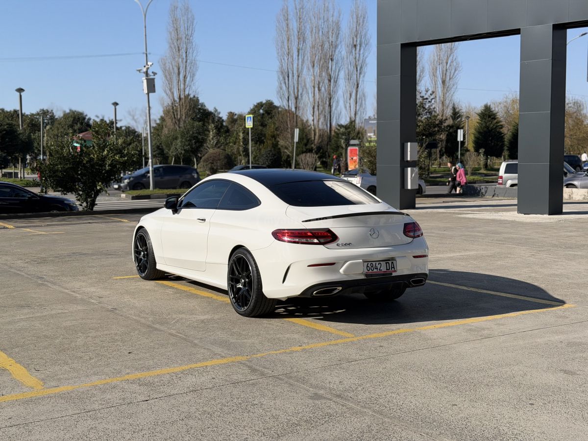 Mercedes-Benz C 300 - фото 5